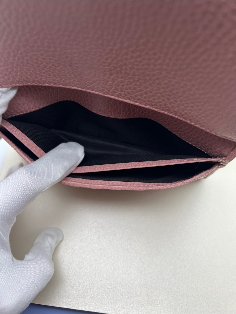 Gucci Beige GG Canvas Continental Long Wallet with Pink Leather Trim Bifold GC - Picture 13 of 17